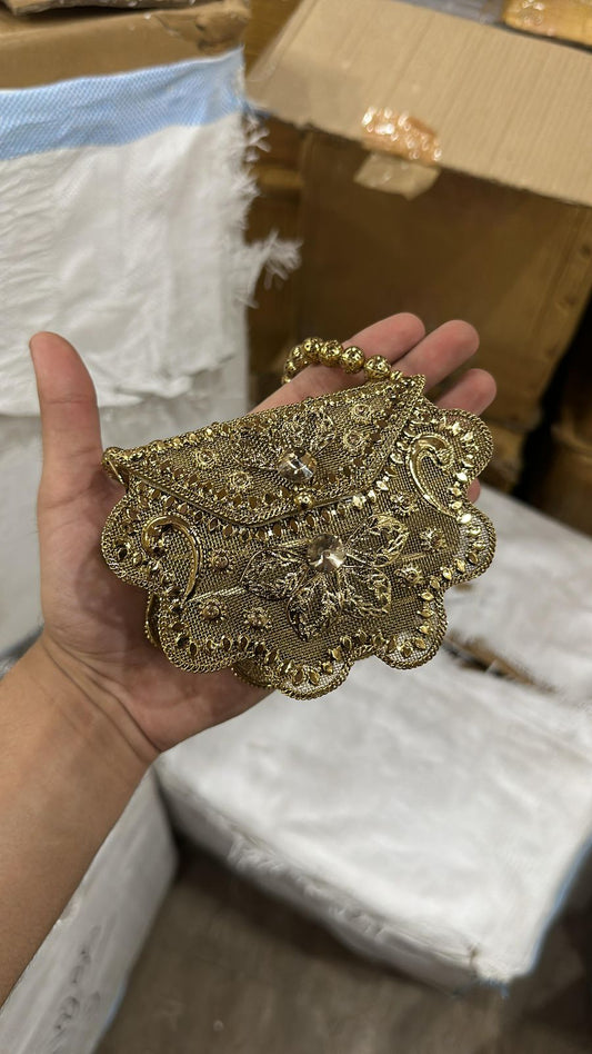 D SHAPE METAL INDIAN CLUTCH
